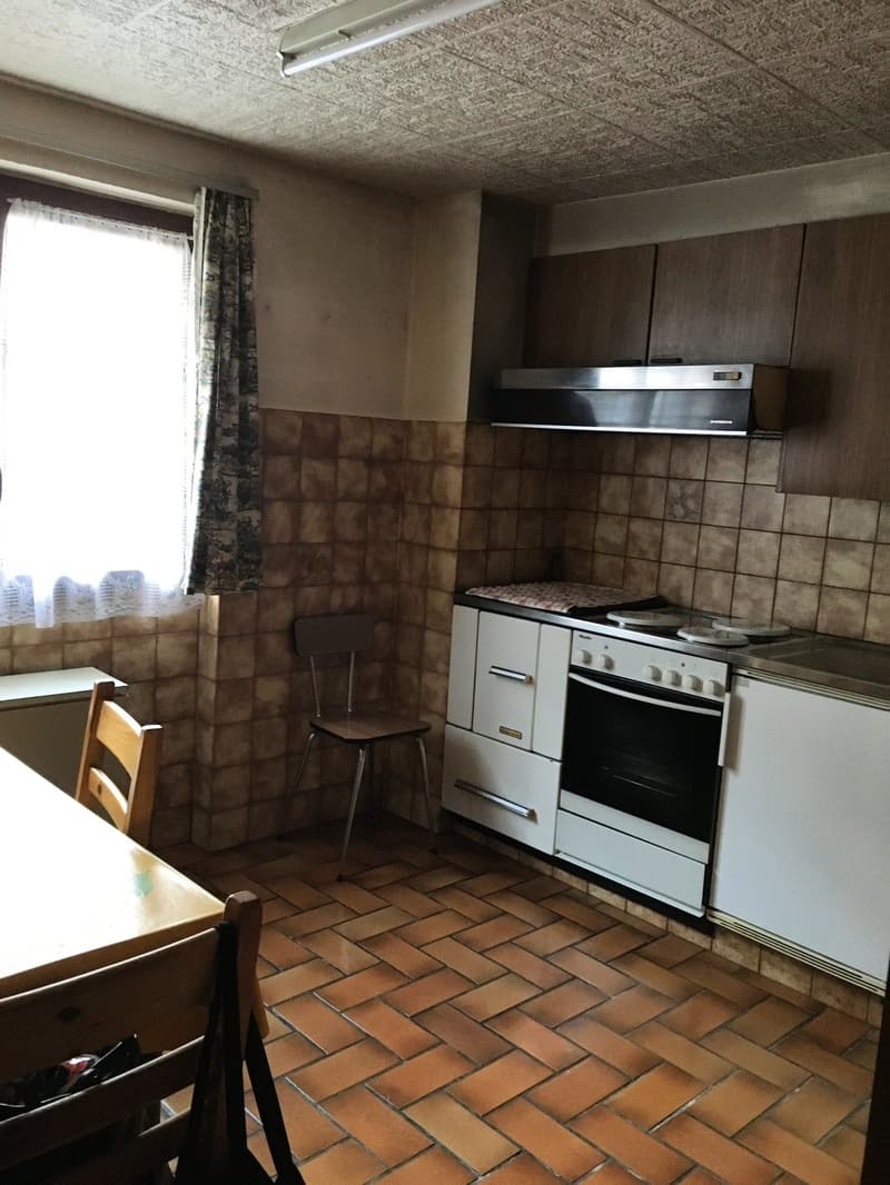 Maison de village à rénover avec deux granges, *SMJ Habitat* (4)