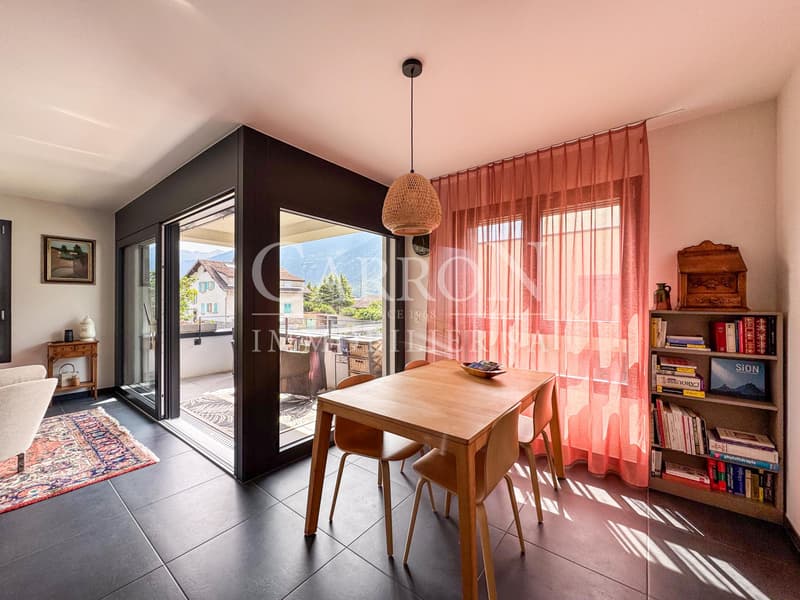 2.5 pièces moderne et lumineux avec terrasse à Uvrier (3)