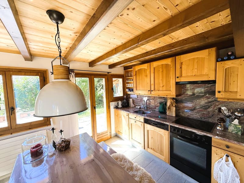 A vendre dans la station de la Tzoumaz au coeur des 4 Vallées très beau chalet de 5 1/2 pièces (4)
