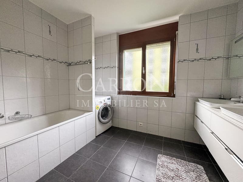 Appartement 4.5 pièces traversant avec balcon à Sion (7)