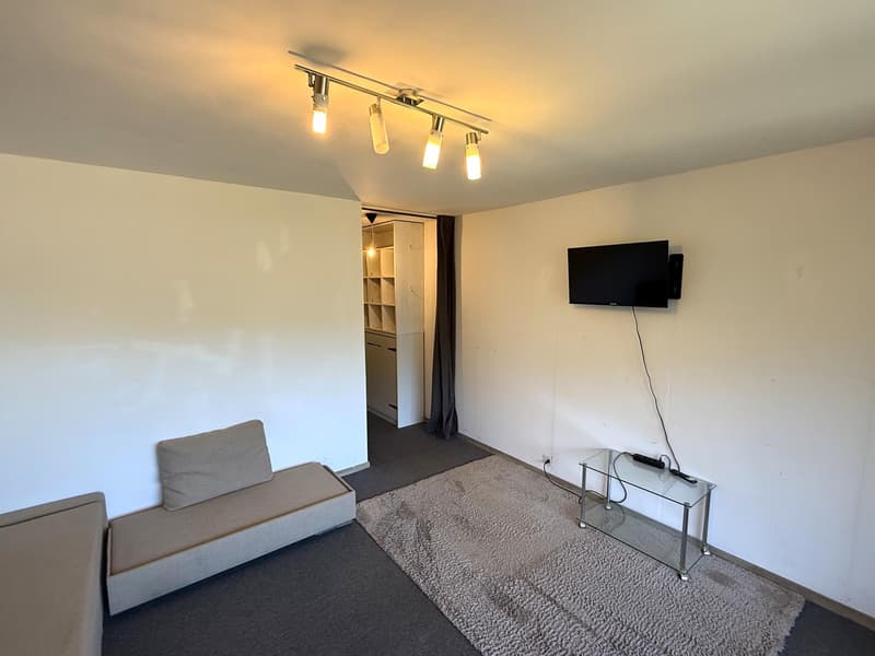 A vendre dans la station de la Tzoumaz studio avec place de parc intérieure (2)