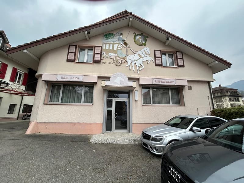 Hôtel historique au cœur de Moutier à vendre (2)