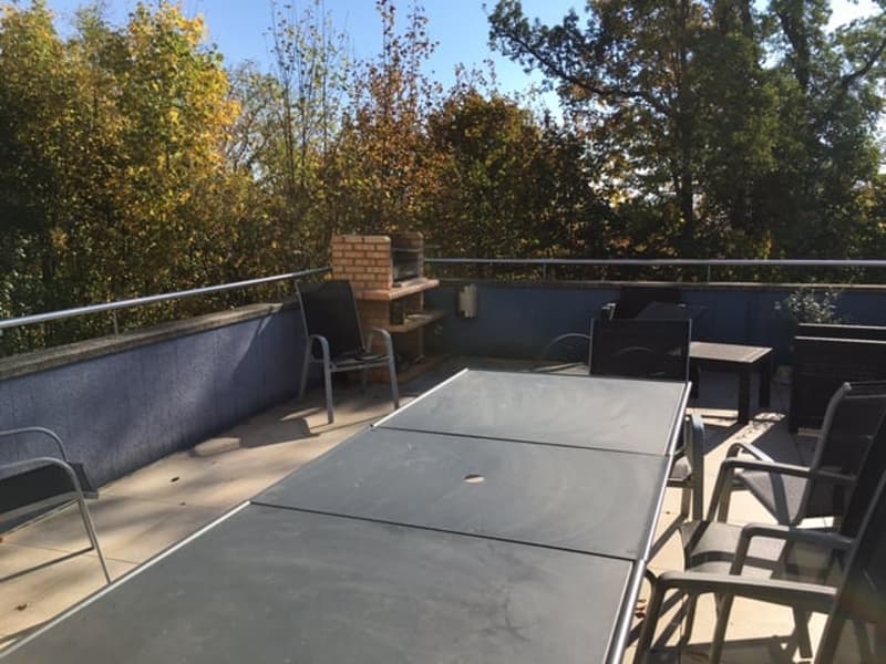 Maison mitoyenne spacieuse de 6 pièces à Neuchâtel – Vue, calme et confort familial (3)