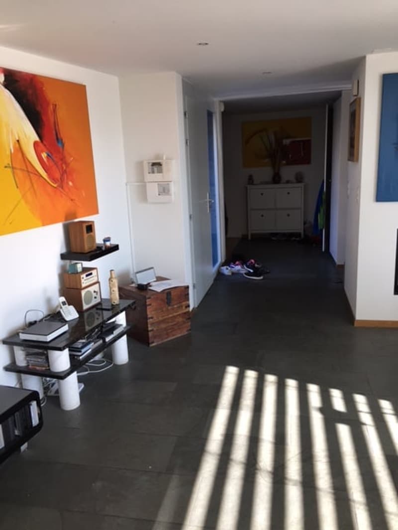 Maison mitoyenne spacieuse de 6 pièces à Neuchâtel – Vue, calme et confort familial (9)