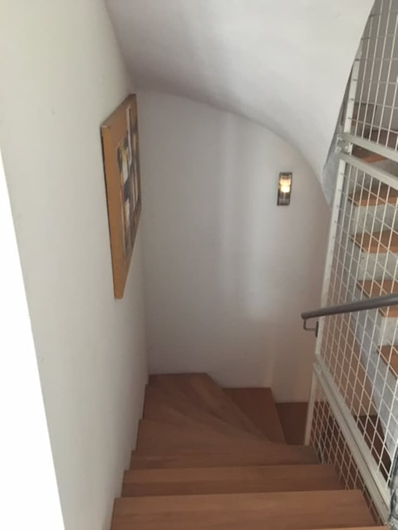 Maison mitoyenne spacieuse de 6 pièces à Neuchâtel – Vue, calme et confort familial (11)