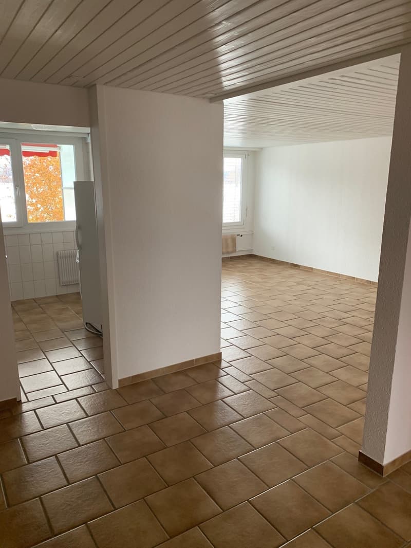 Praktische 3 1/2-Zimmer-Eigentumswohnung an sehr zentraler Lage in Thun (2)