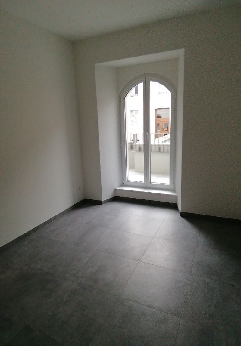 Appartement de 2,5 pièces à louer à Val-de-Travers (12)