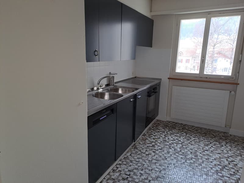 Appartement de 4 pièces avec balcon à Les Verrières (2)