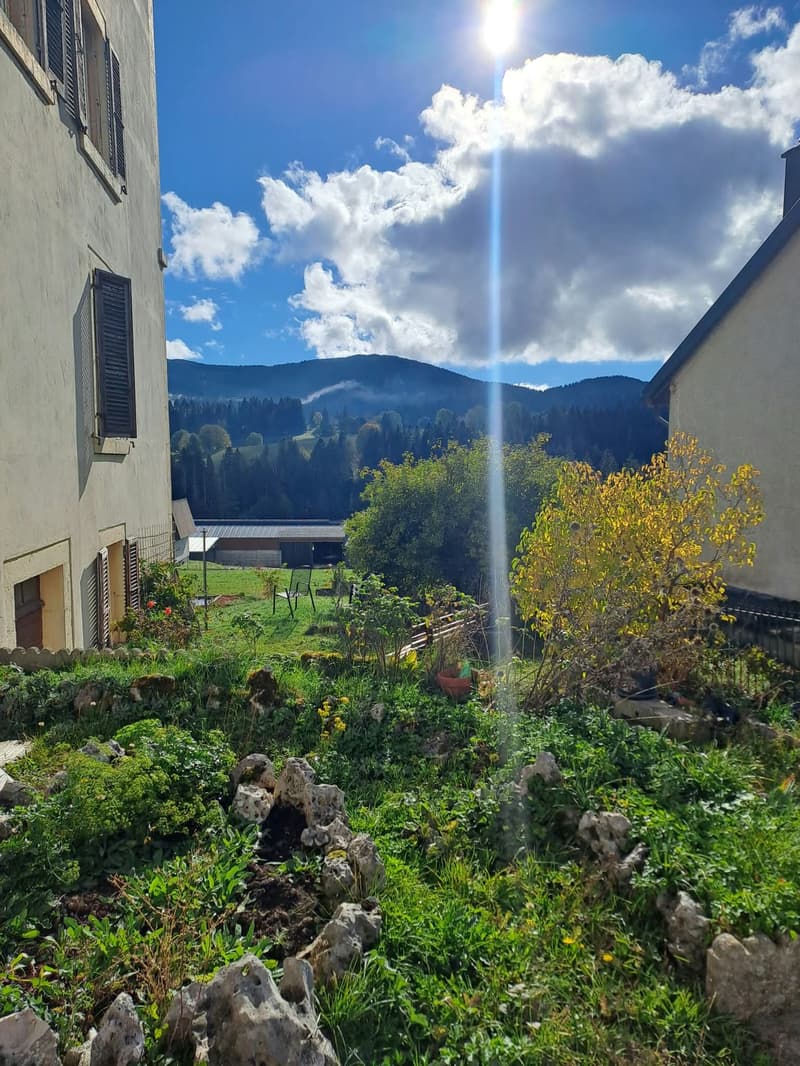 Appartement de 5 pièces à La Côte-aux-Fées (19)