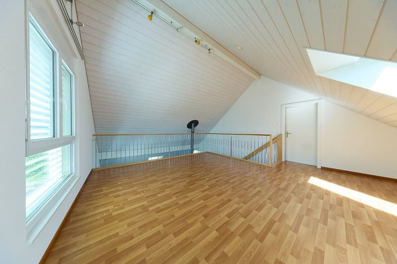 Wohnen im Ortszentrum und trotzdem:  Ruhe  -  Sonne  -  Aussicht ! (16)