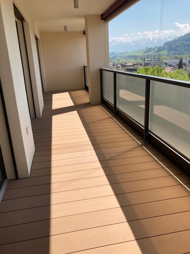 grosszügiger Balkon