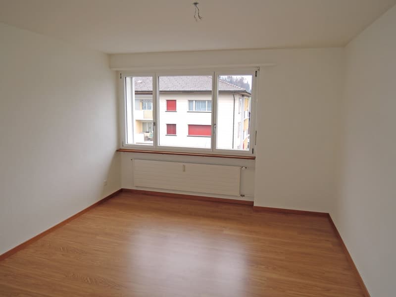 Zimmer (Foto stammt aus einer vergleichbaren Wohnung im 3. Stock)