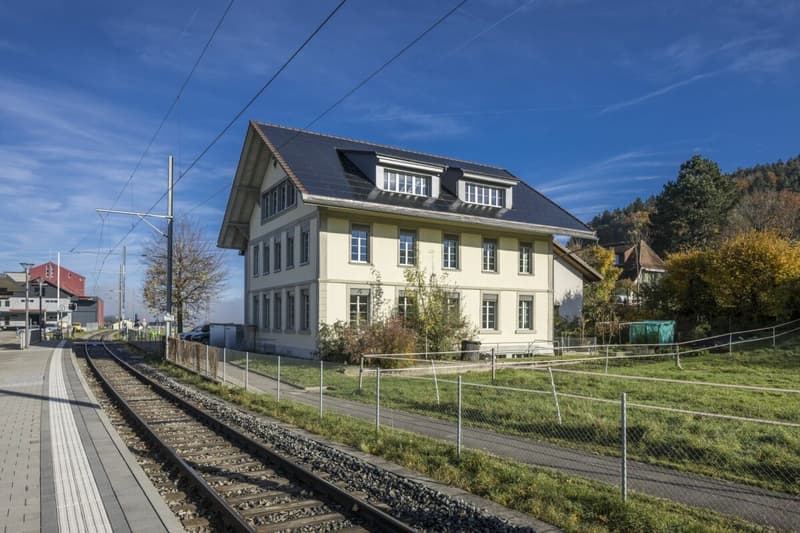 Viel Platz für Ihr Vorhaben - Gewerbeliegenschaft mit Potenzial (2)