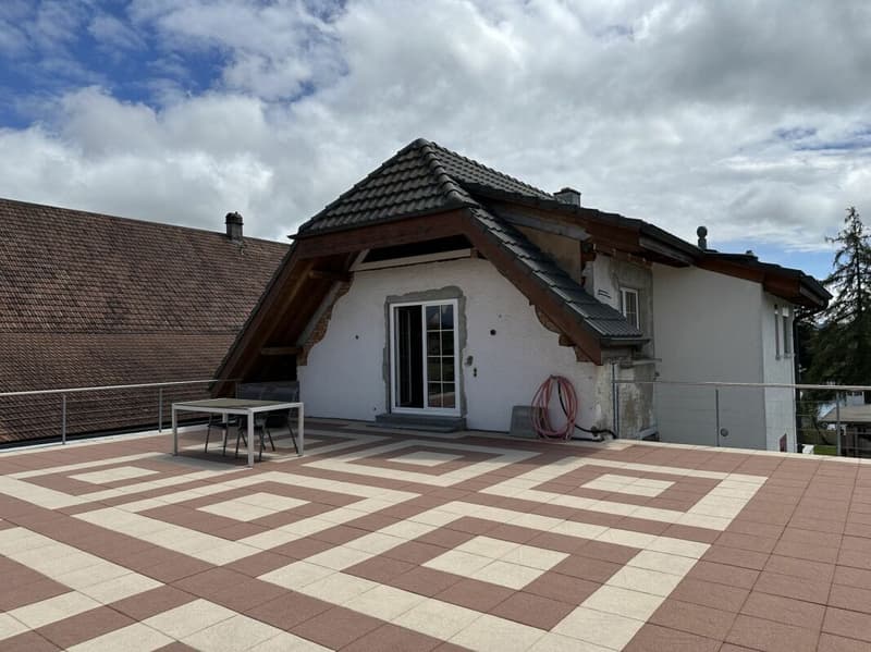 Liebevoll saniertes Wohnhaus mit Werkstatt und viel Platz für Ihre Fahrzeuge (12)