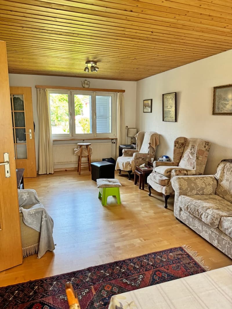 ...das schmucke Zuhause mit grossem Garten... (12)