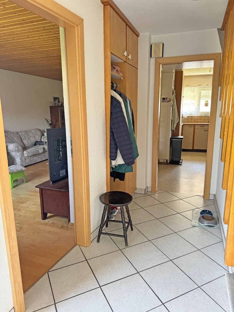 ...das schmucke Zuhause mit grossem Garten... (10)