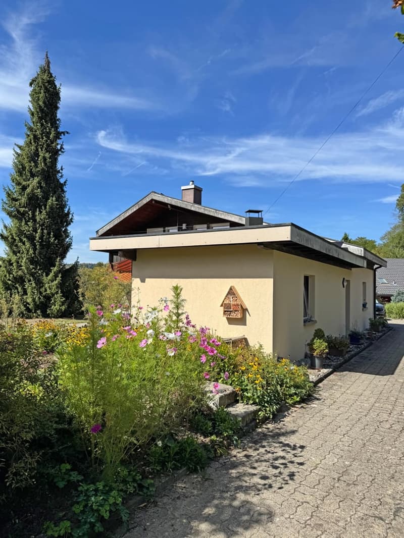 ...ein Familienhaus durch und durch - ein Dorf mit Lebensqualität... (3)