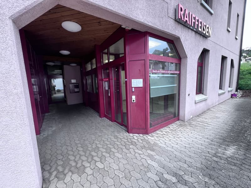 Bin i Gopfriedstutz ä Kiosk.. oder öppa ä Bank? Bin i äs Hotel oder ä Kasseschrank? (5)