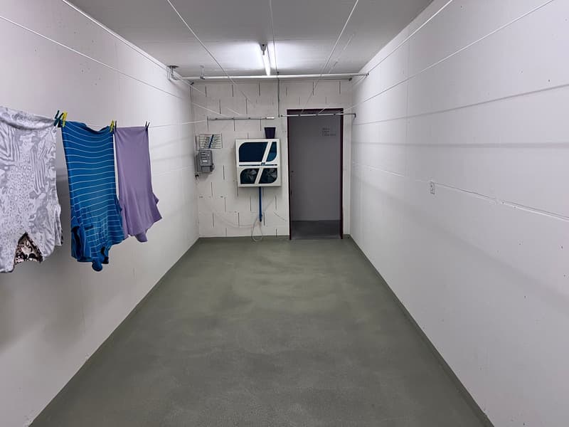 Bin i Gopfriedstutz ä Kiosk.. oder öppa ä Bank? Bin i äs Hotel oder ä Kasseschrank? (23)