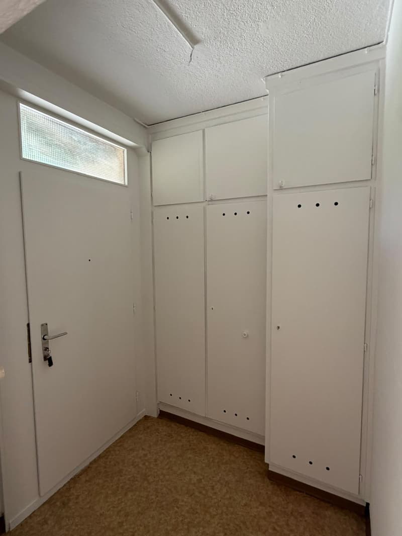 Appartement simple et charmant de 4 pièces à Perrefitte (BE) (13)