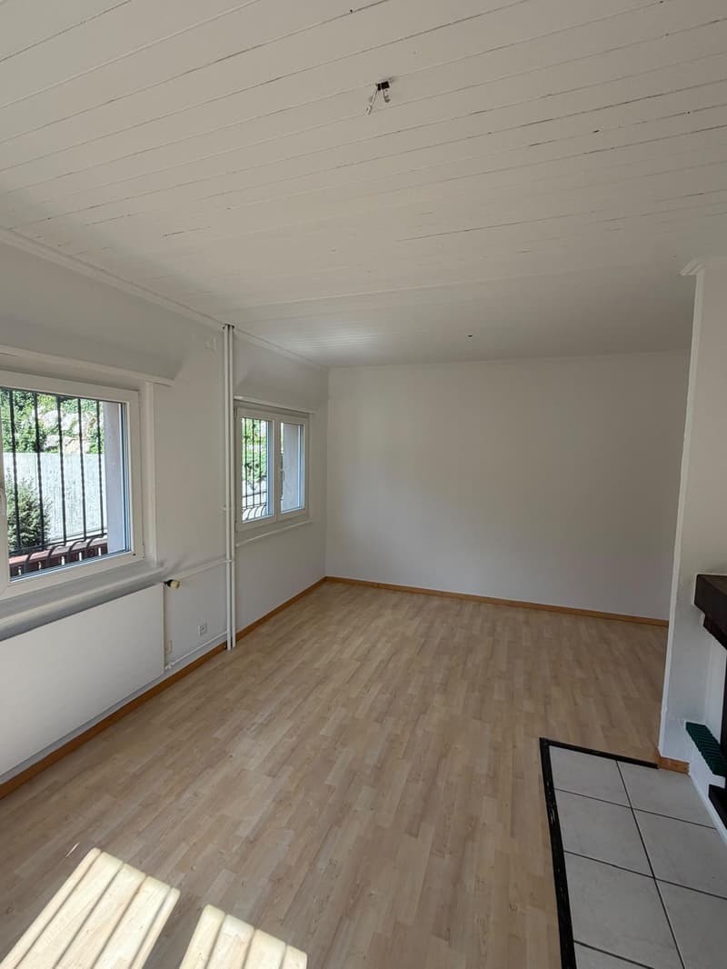 UN MOIS GRATUIT! Appartement 4 pièces à Perrefitte (BE) (5)