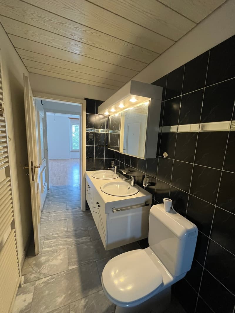 Moderne 2 1/2-Zimmerwohnung am Unterer Quai in Biel/Bienne (16)