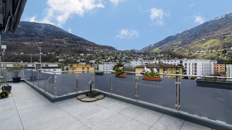 A LOUER SPLENDIDE ATTIQUE 4.5 PCES A MONTHEY (7)