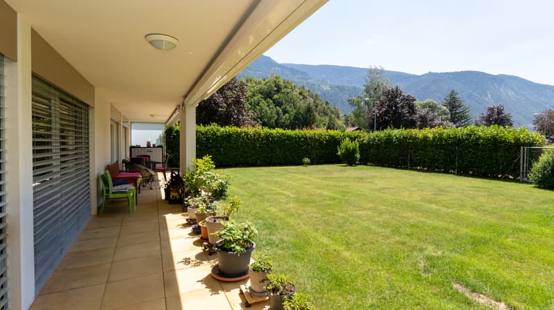 A VENDRE EXEPTIONNEL APPARTEMENT 3.5 PCES A GRANGES (2)