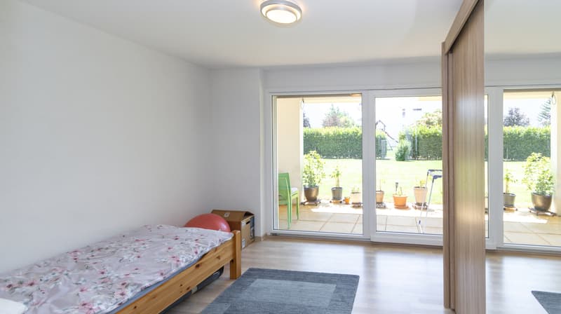 A VENDRE EXEPTIONNEL APPARTEMENT 3.5 PCES A GRANGES (6)