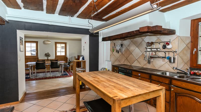 A VENDRE MAISON AVEC CACHET 5.5 PCES A CHAMOSON (4)