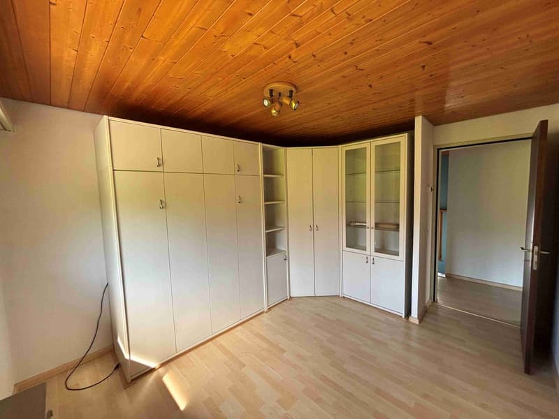 Charmantes 5.5-Zimmer-Einfamilienhaus mit Wintergarten in Hersberg (10)