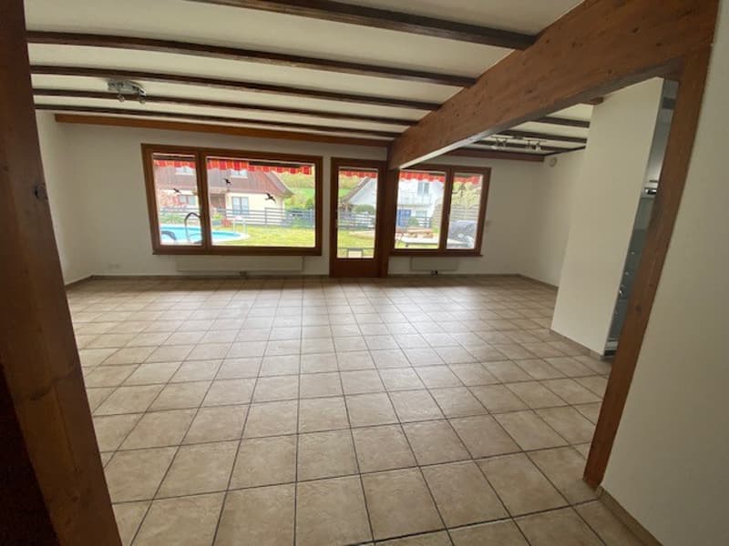 Charmantes Einfamilienhaus mit Pool in Hersberg – ab Oktober 2026 zu vermieten (5)