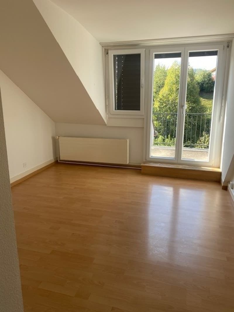 3.5 Zimmerwohnung mit Balkon und Blick auf den Garten (4)