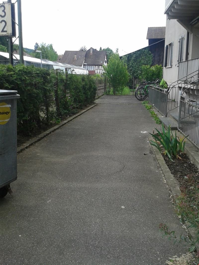 Schöne 3 Zimmerwohnung Zentral gelegen mit zwei Balkone (9)