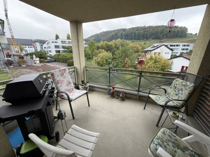 Helle 4-Zimmer-Wohnung mit Balkon in Ormalingen (13)