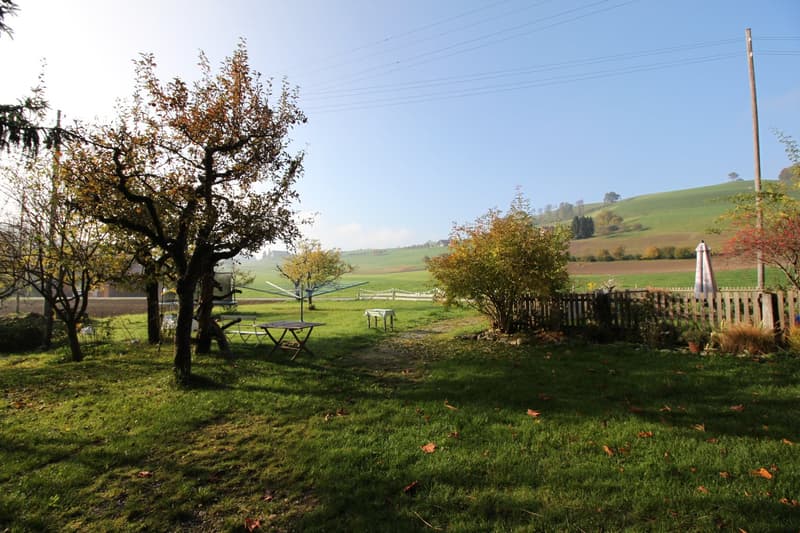 5-Zimmer Wohnung auf dem Belpberg mit Gartenanteil (2)