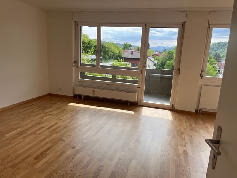 Moderne 3.5-Zimmer-Wohnung mit Balkon und Garage in Ittigen (5)