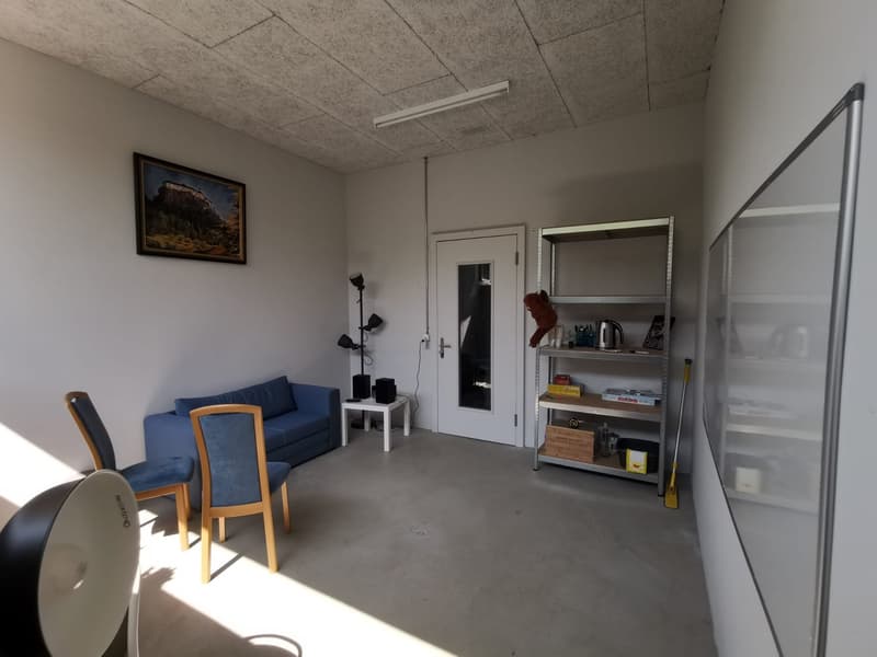 geräumiges Atelier zu vermieten (4)