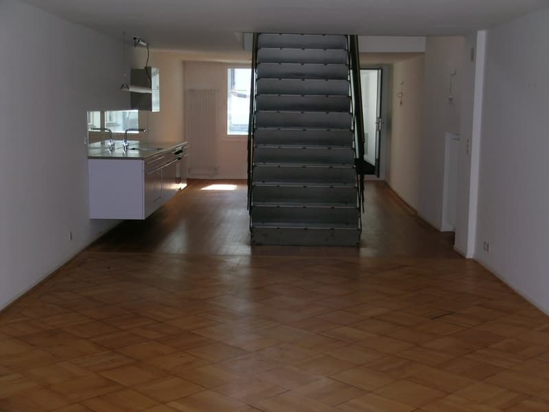 Wohnen in der Berner Altstadt – einzigartige Dachwohnung mit Terrasse (3)