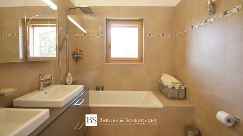 Salle de bain attenante