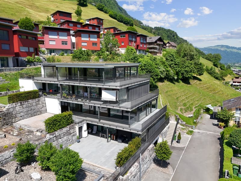 Charmante 4.5-Zimmer-Dachwohnung mit Bergblick in Dallenwil (3)