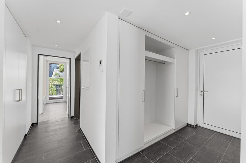 Charmante 4.5-Zimmer-Dachwohnung mit Bergblick in Dallenwil (20)