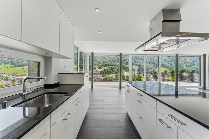 Charmante 4.5-Zimmer-Dachwohnung mit Bergblick in Dallenwil (12)