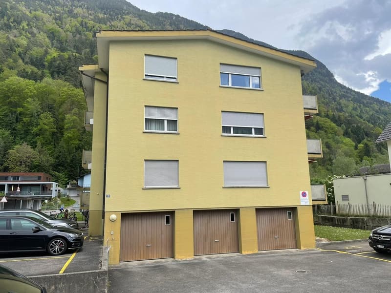 Einzelgaragenbox an der Flüelerstrasse zu vermieten (1)