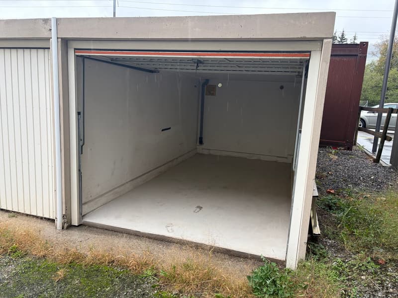 Ab sofort Einzelgaragenbox zu vermieten (2)
