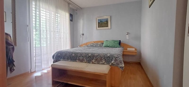 À 2 pas de tout. superbe appart. 4.5 pcs. 3 balcons, PP sous-sol (4)