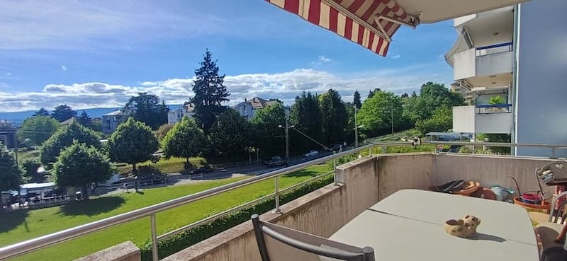À 2 pas de tout. superbe appart. 4.5 pcs. 3 balcons, PP sous-sol (1)