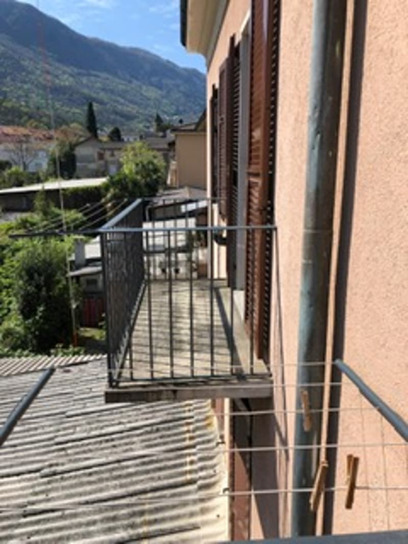 Affascinante appartamento mansardato di 6 locali a Bellinzona – disponibile subito (3)