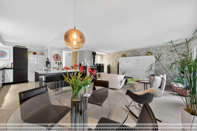 Maison jumelle de 6,5 pièces  Magnifique jardin d'env. 400 m2 (2)