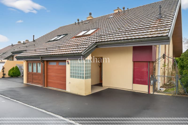 Maison jumelle de 6,5 pièces  Magnifique jardin d'env. 400 m2 (12)